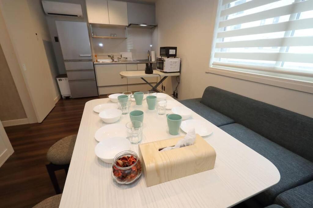 White Crystal Roomb Фукуока Экстерьер фото