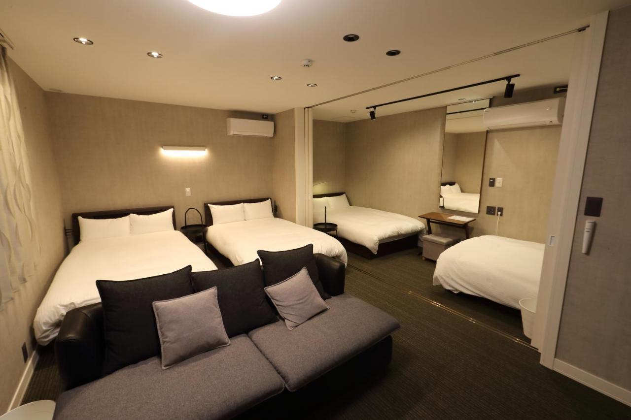 White Crystal Roomb Фукуока Экстерьер фото